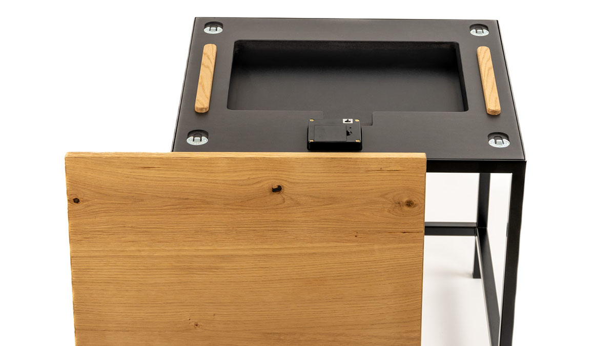 Stealth Table - Tisch mit Geheimfach in der Tischplatte